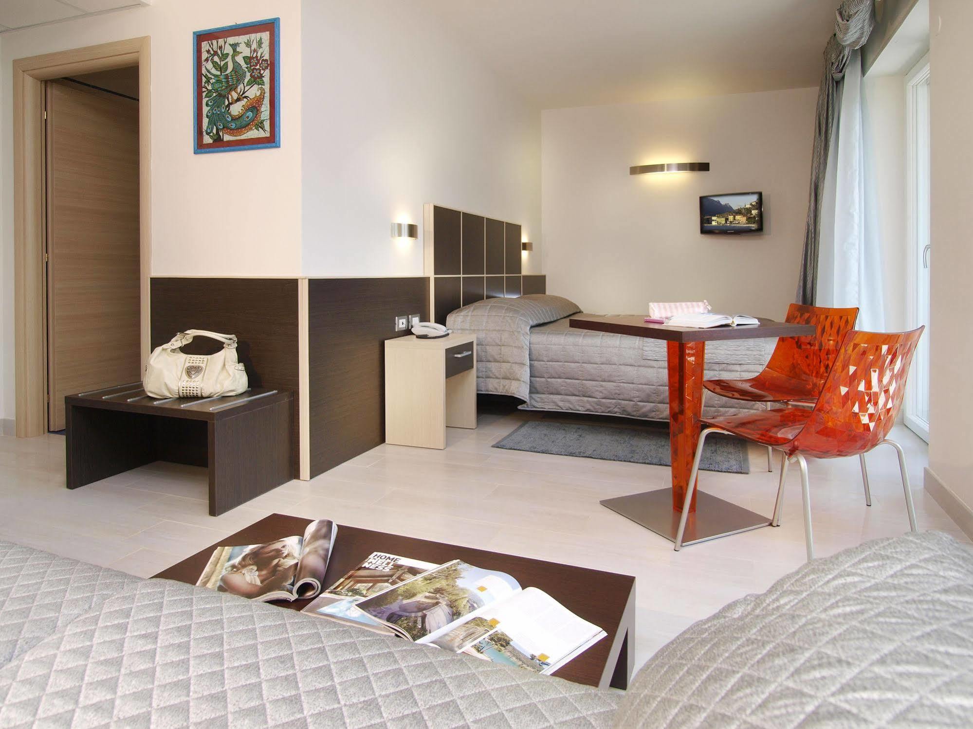 Hotel Garni Corallo Torbole Sul Garda Eksteriør billede